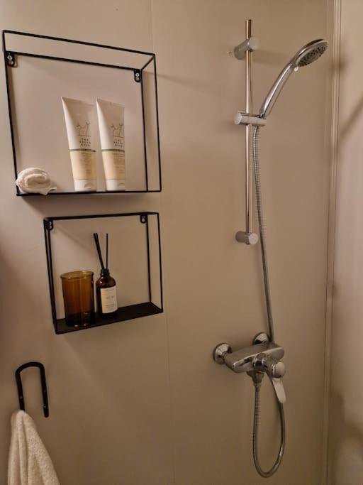 Cosy Ground Floor Apartment With Three Bedrooms 卑爾根 外观 照片
